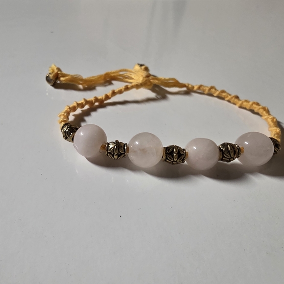 Elegant Gold and Pink Beaded Bracelet - Picture 1 of 1